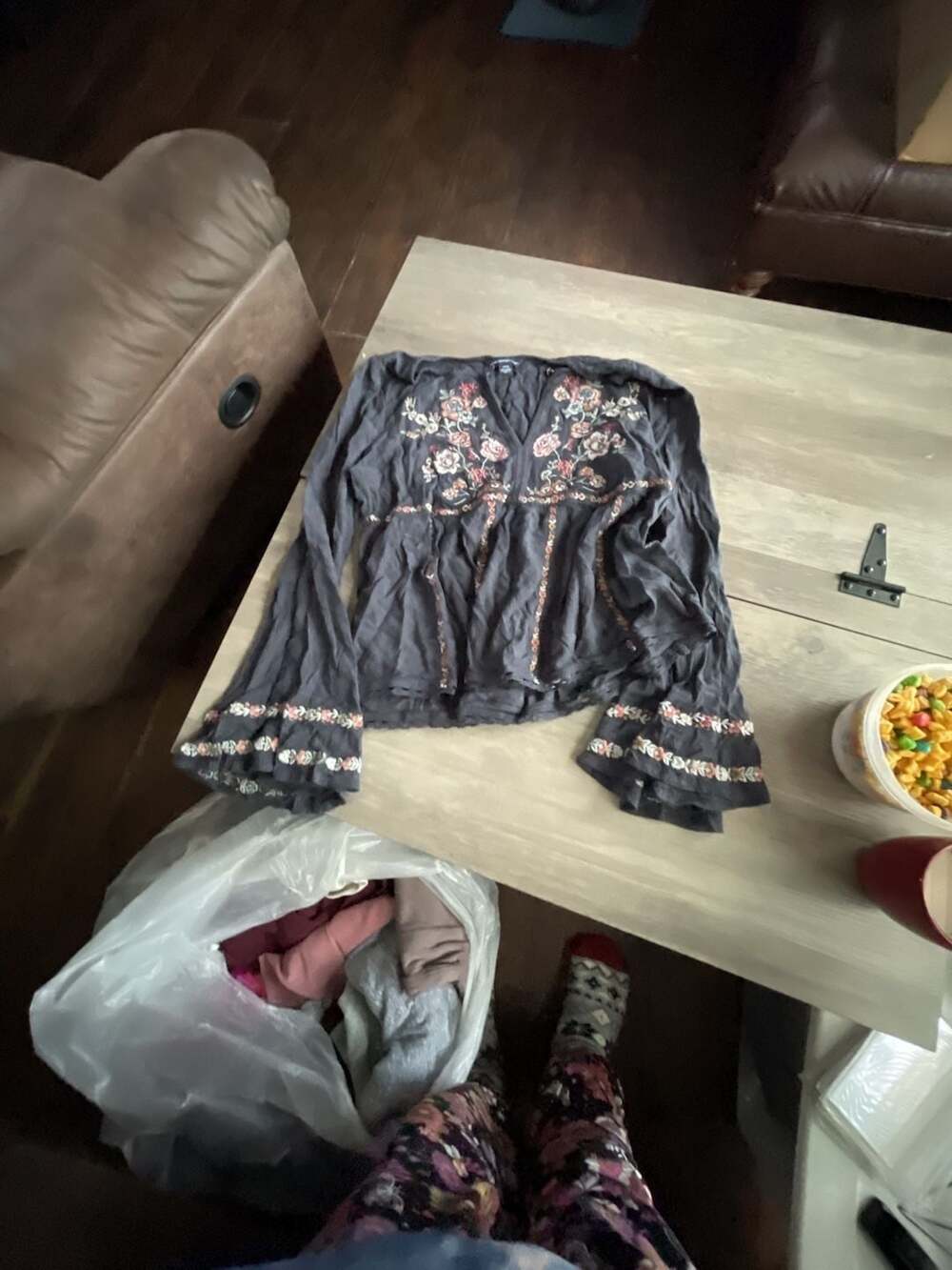 #D6 American Eagle Outfitters Embroidered Bell Sleeve Top S Grey
